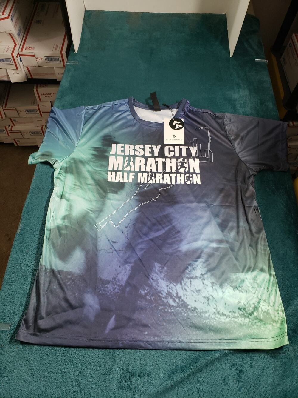 Athletifreak Shirt Size Extra Large Men Blue Jersey City Map Marathon Half NWT